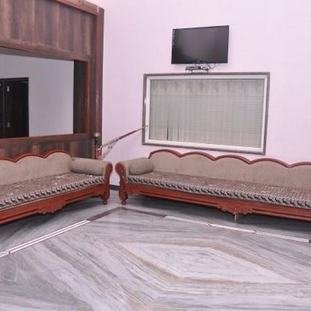 Hotel Amar Palace Ābu Road Zewnętrze zdjęcie