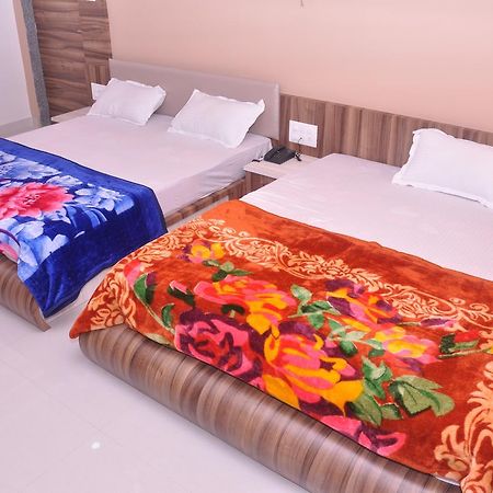 Hotel Amar Palace Ābu Road Zewnętrze zdjęcie